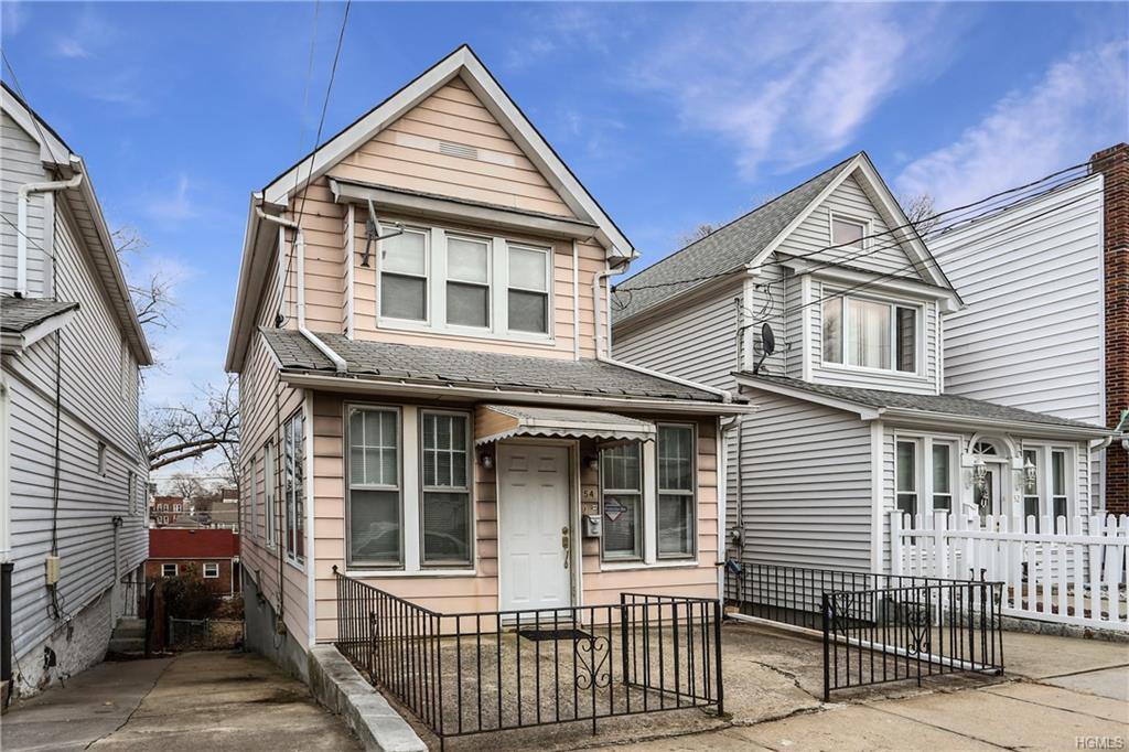 54 Sterling Avenue - Photo 1