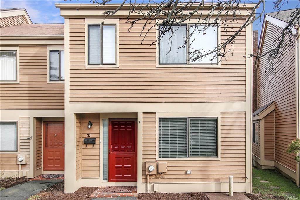 35 Greenway Lane - Photo 1
