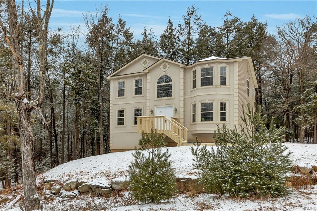43 Bristol Circle - Photo 1