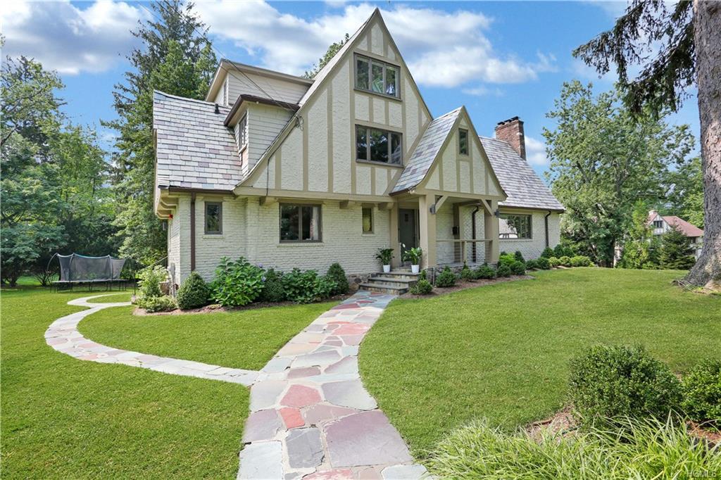 58 Greenhaven Road - Photo 1