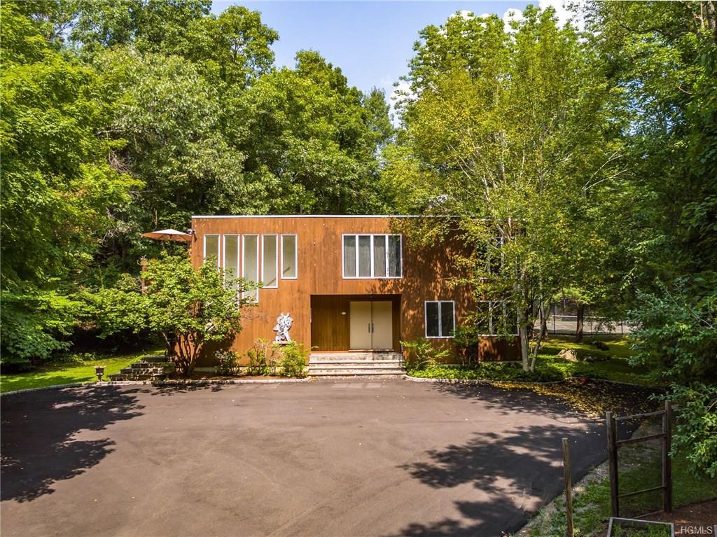 16 Dogwood Hills Road - Photo 1
