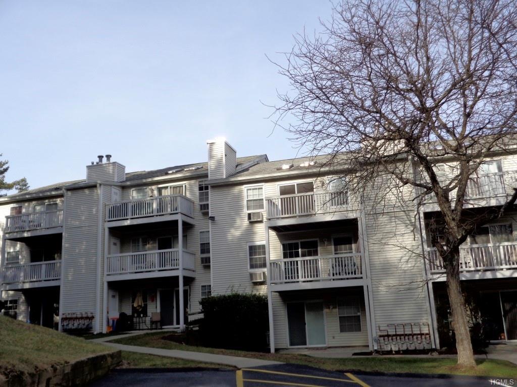 28 Lexington Hill - Photo 1
