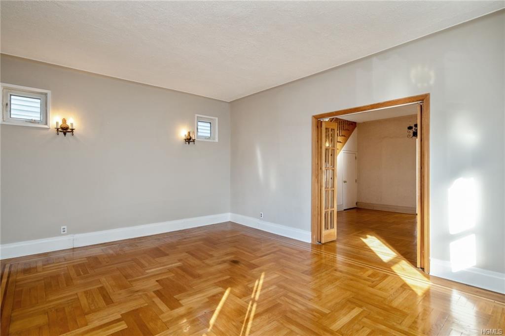 634 Wilcox Avenue - Photo 1