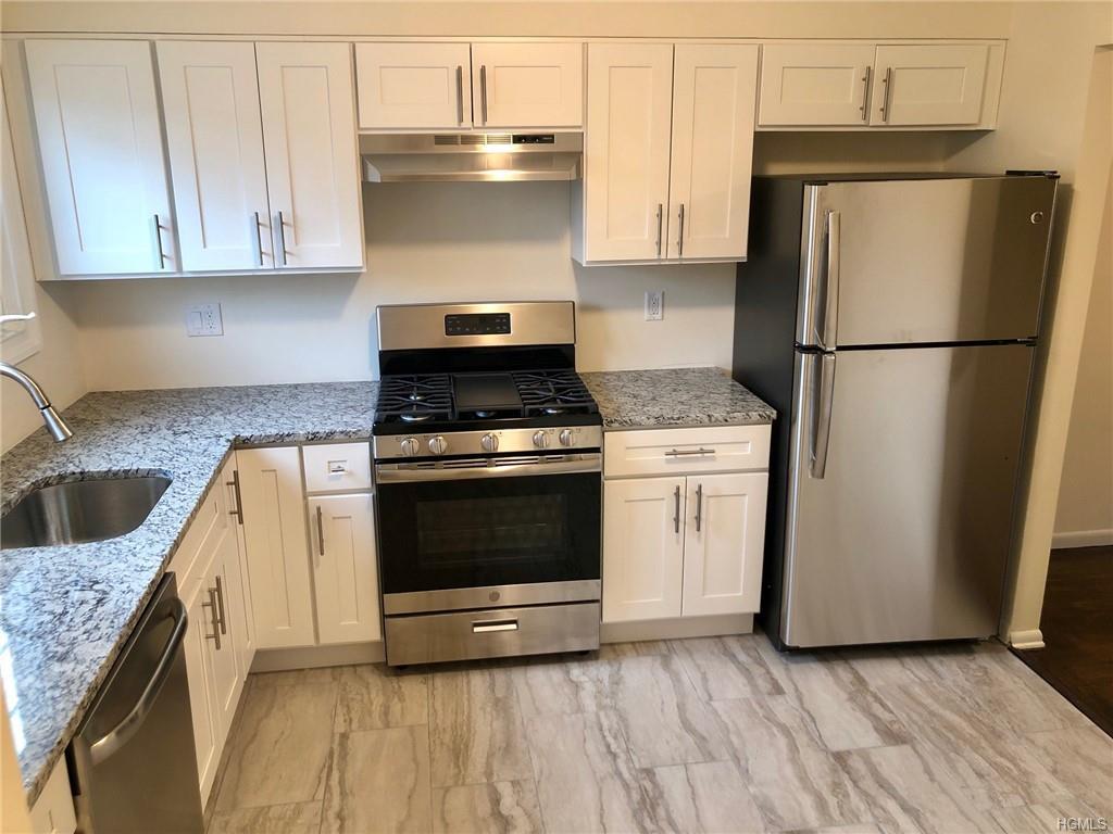 24 Roosevelt Drive - Photo 1