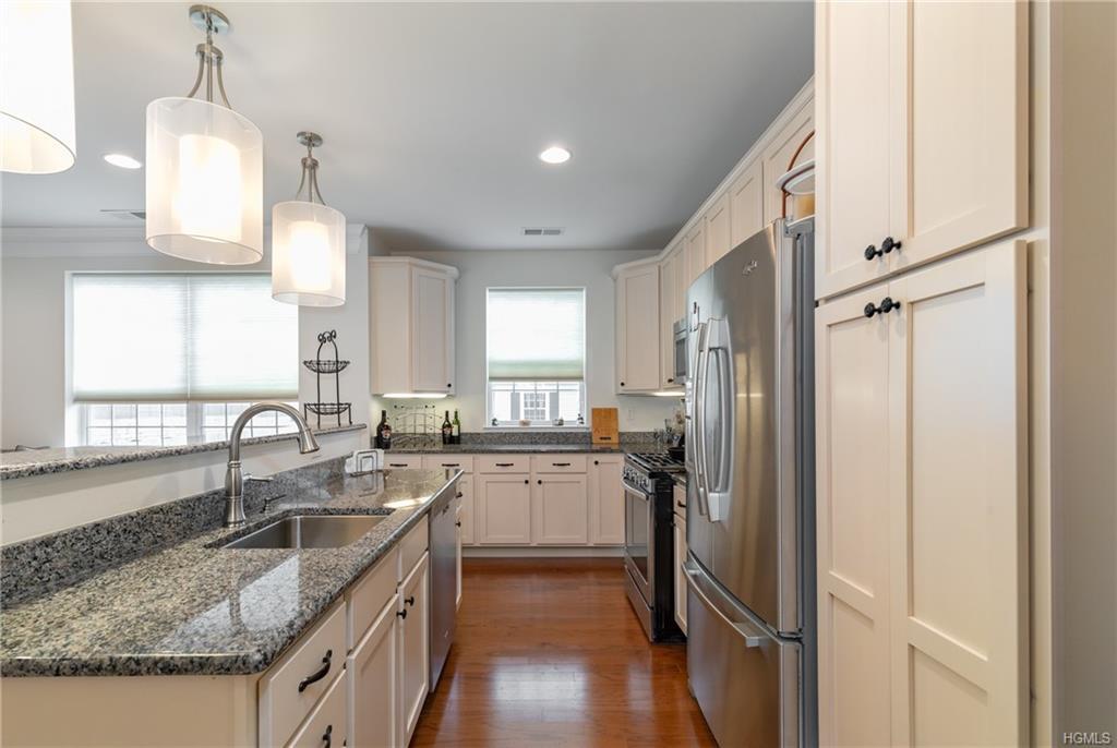 2614 Bennington Drive - Photo 1