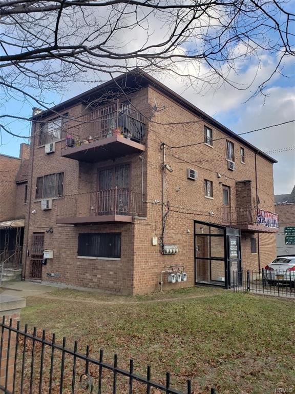 2000 Tillotson Avenue - Photo 1