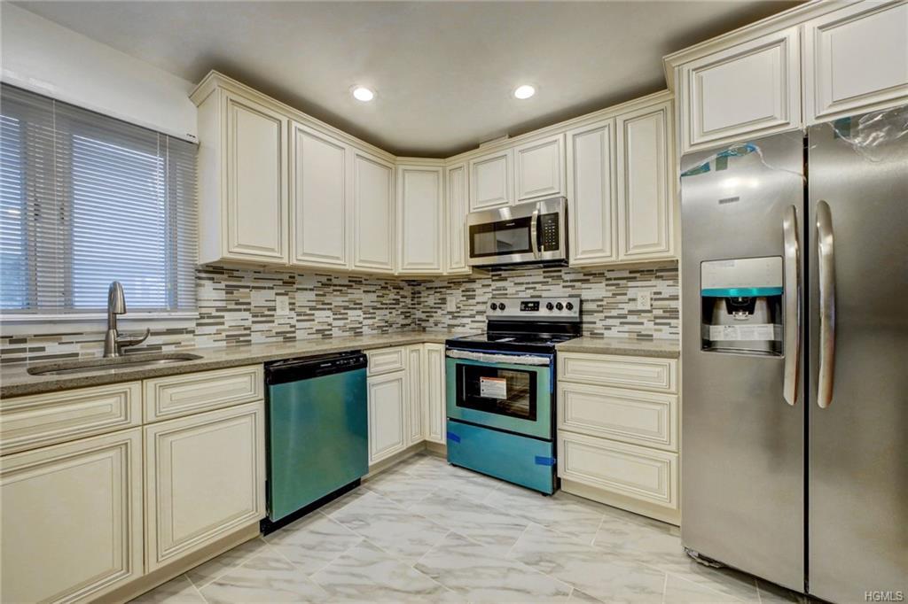 7 Heritage Drive - Photo 1