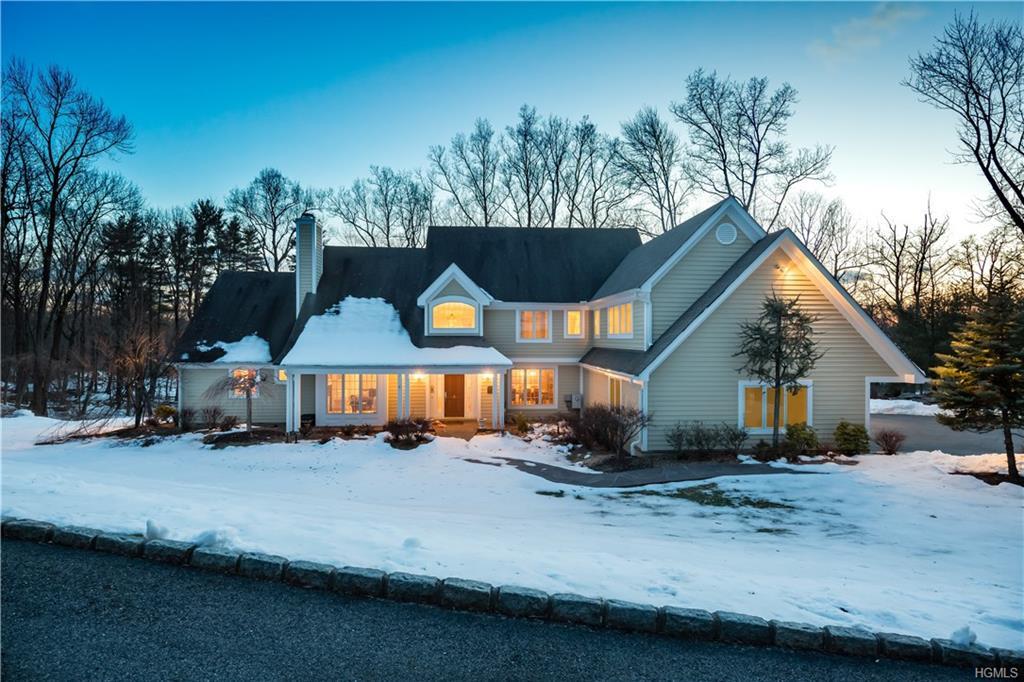 15 Overlook Drive - Photo 1