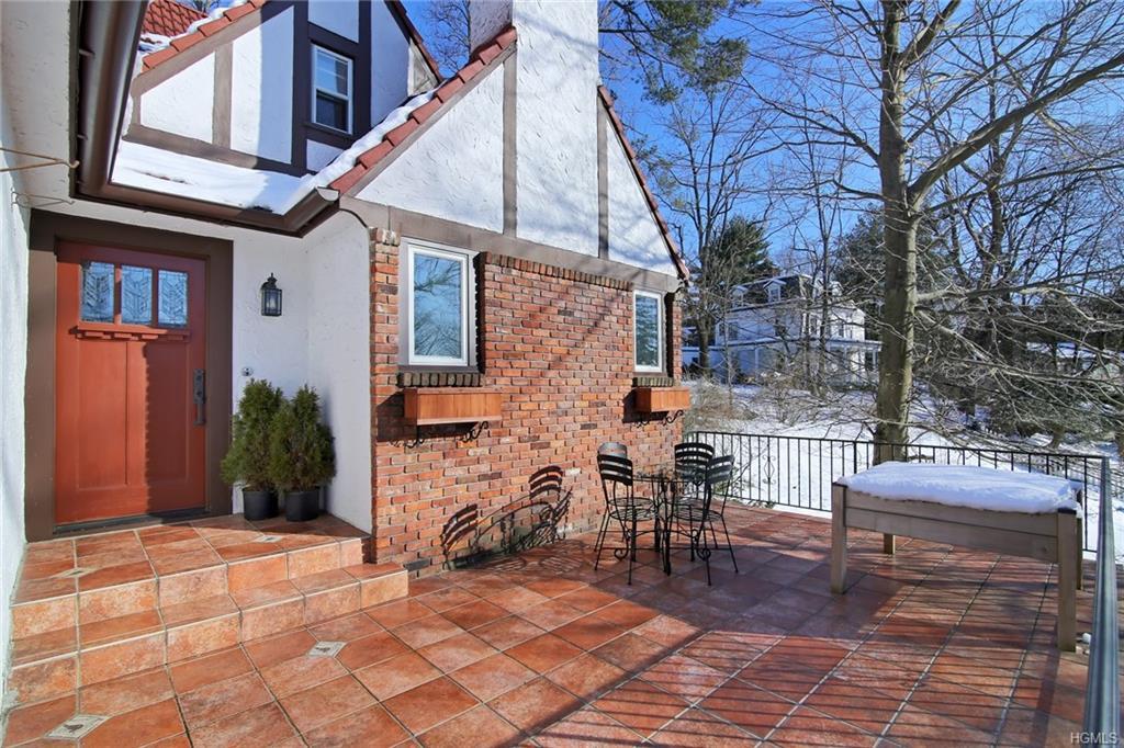1159 Dobbs Ferry Road - Photo 1