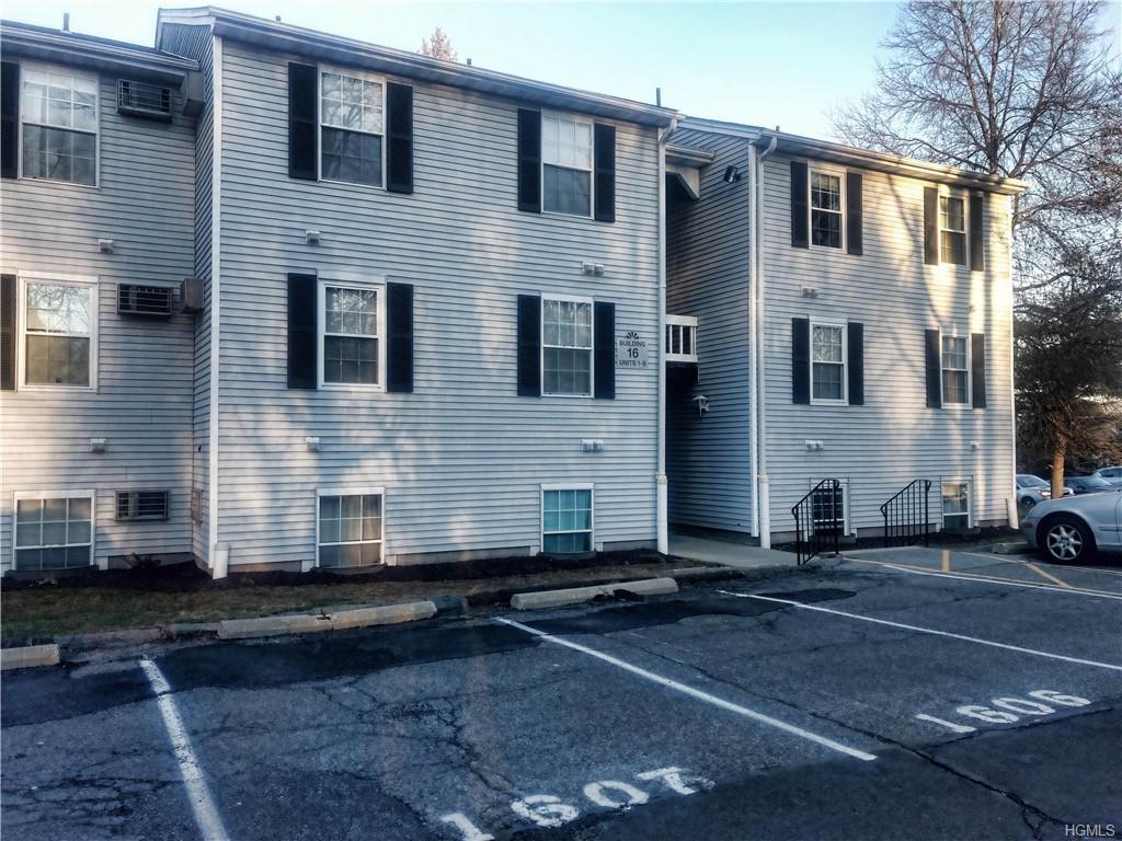 16 Lexington Hill - Photo 1