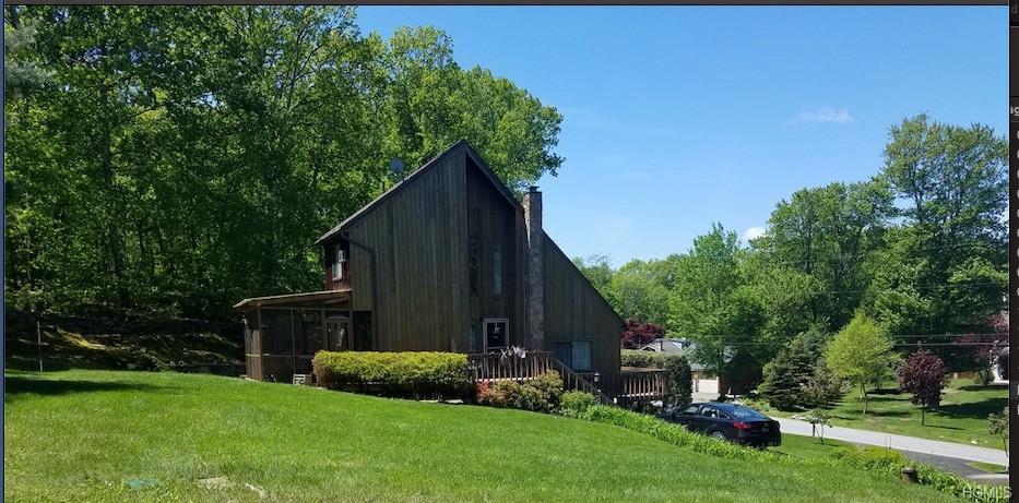211 Cross Road - Photo 1