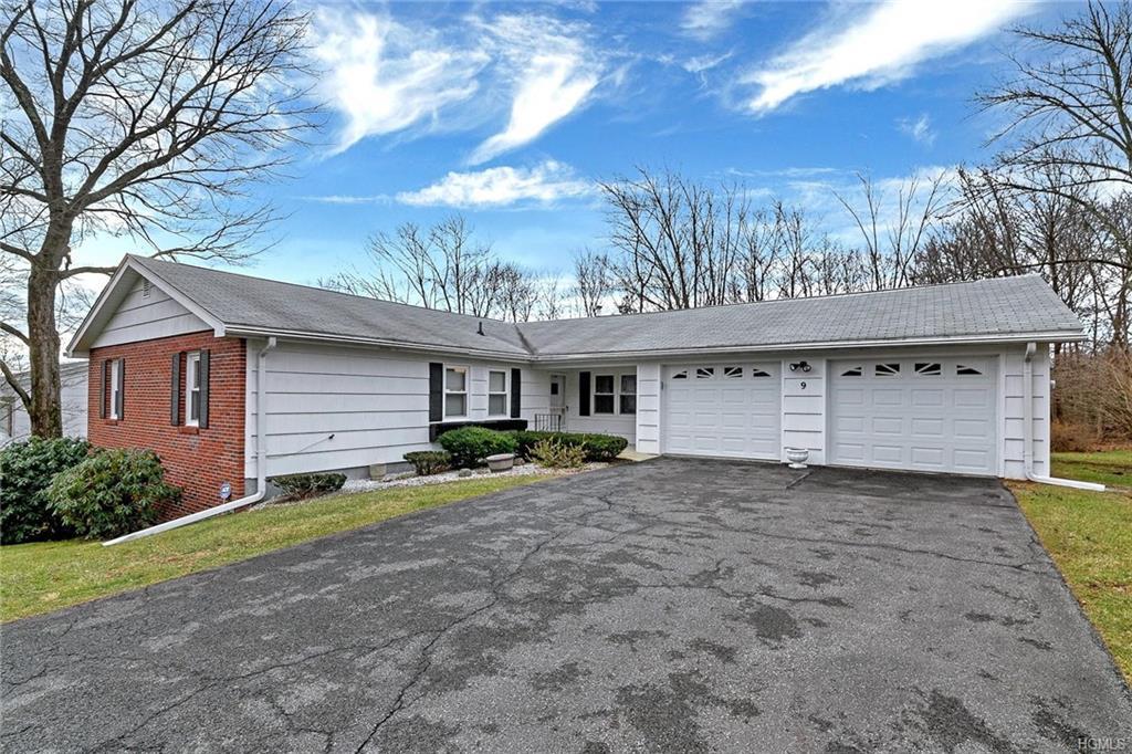 9 Sunny Lane - Photo 1