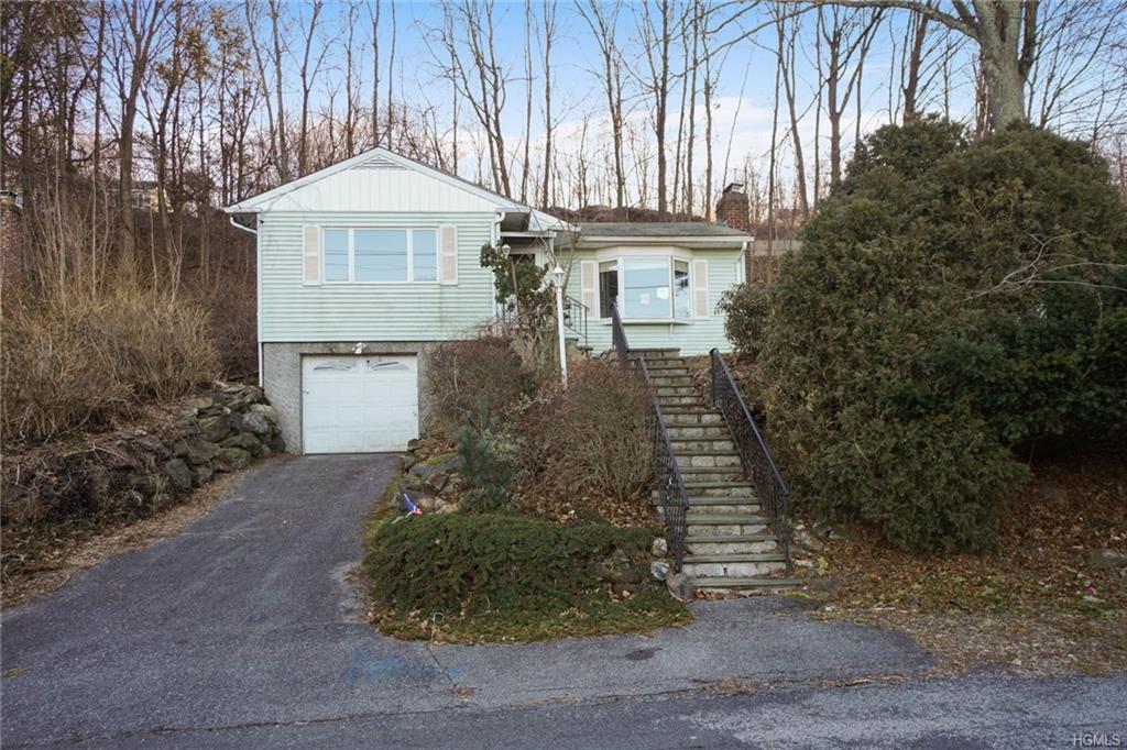 790 Warren Avenue - Photo 1
