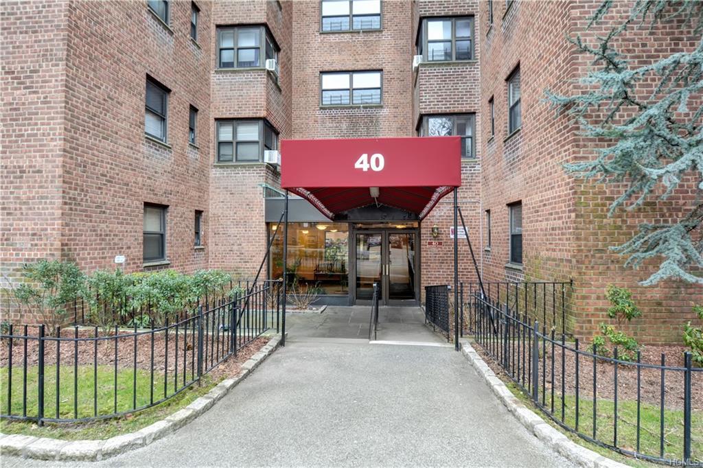 40 Fleetwood Avenue - Photo 1