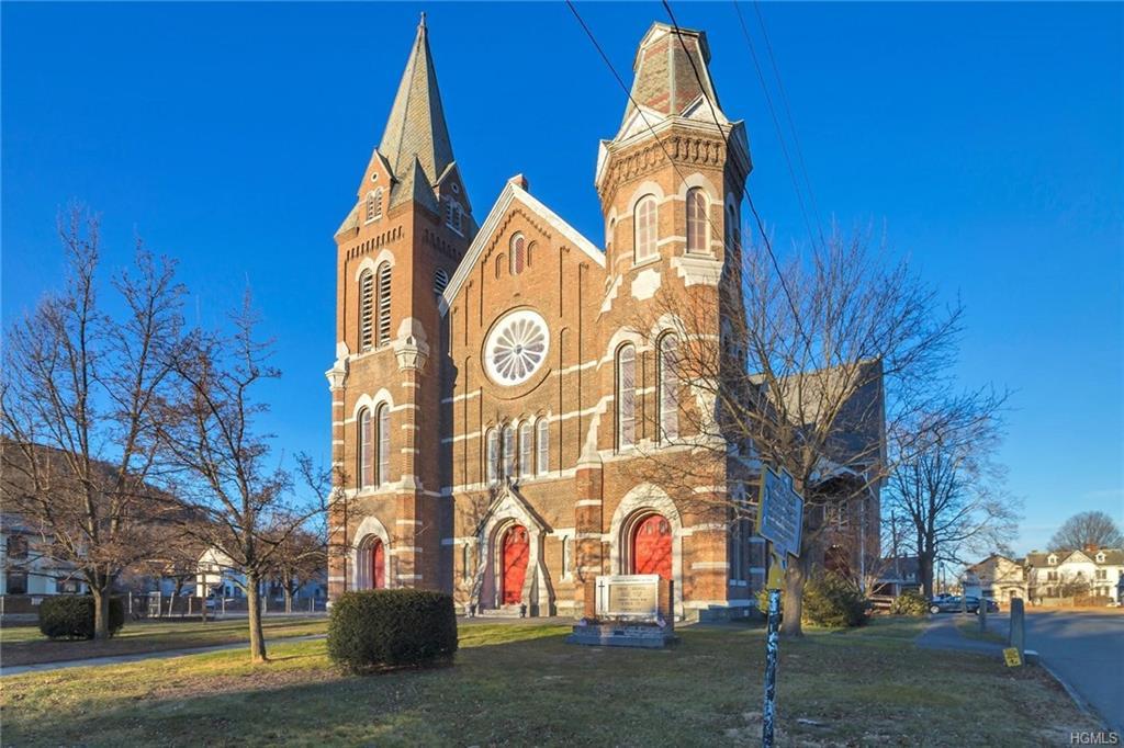 28 Main Street - Photo 1