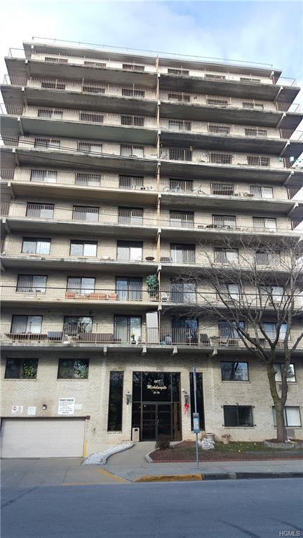 687 Bronx River - Photo 1