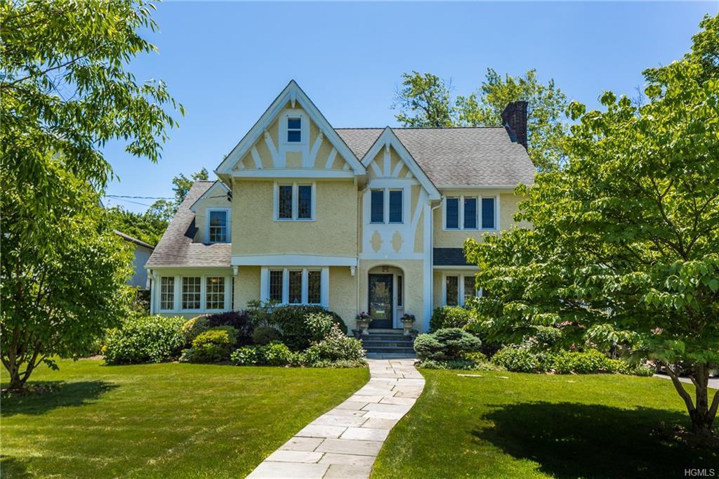 6 Sherman Avenue - Photo 1