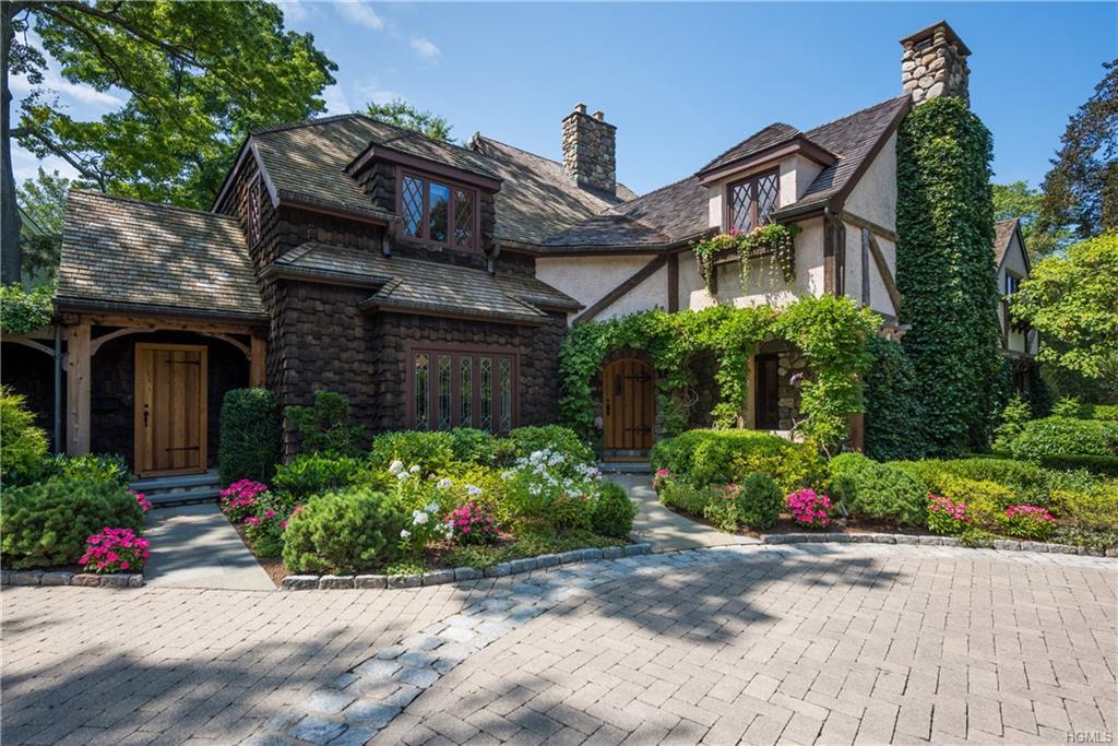 70 Stuyvesant Avenue - Photo 1
