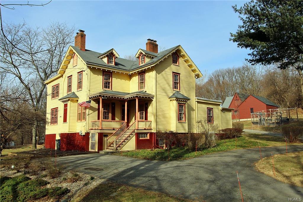 328 North Street - Photo 1
