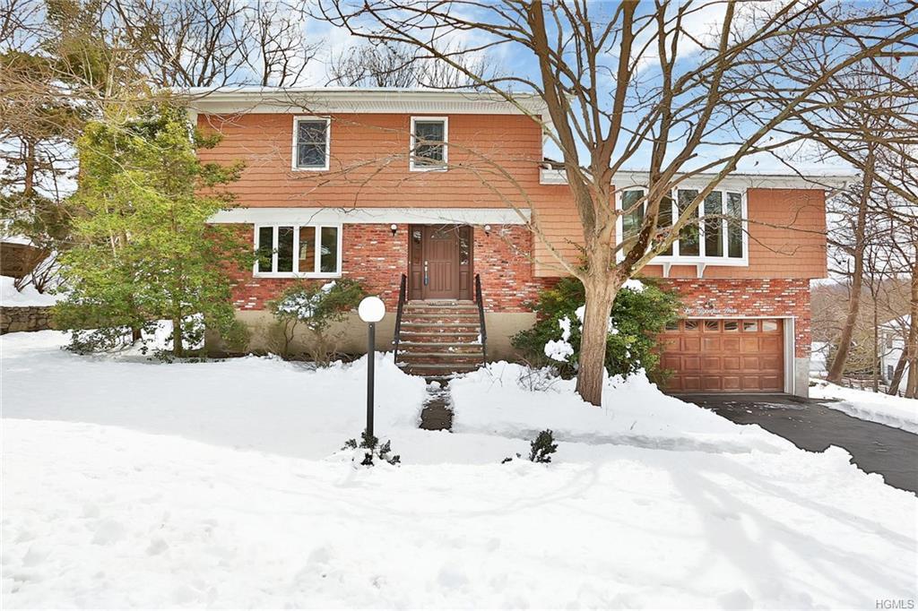 4 Algonquin Drive - Photo 1