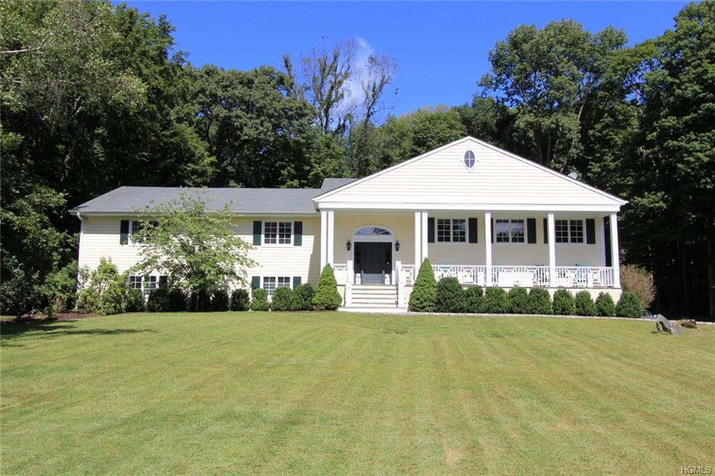 3 Lakewood Drive - Photo 1