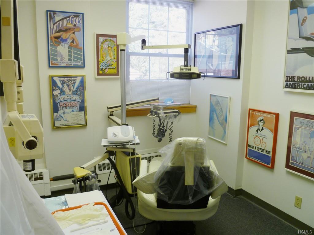 2 Stowe Road - Photo 1