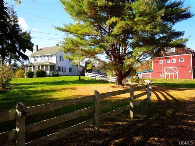 1592 Broadway/Route 9W - Photo 1