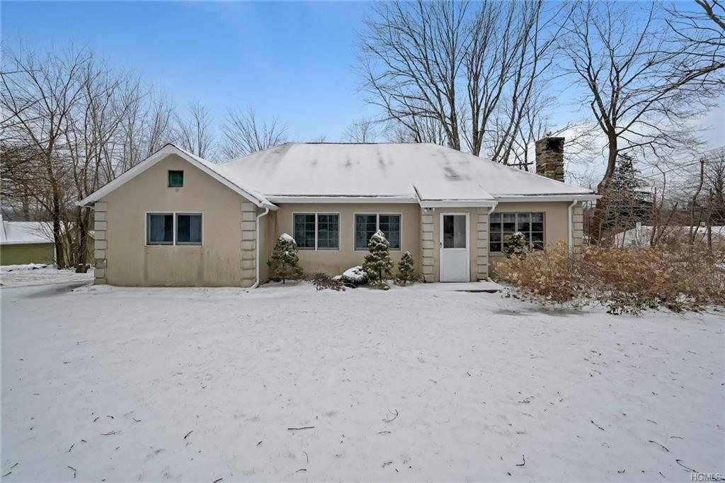 11 Hilltop Lane - Photo 1