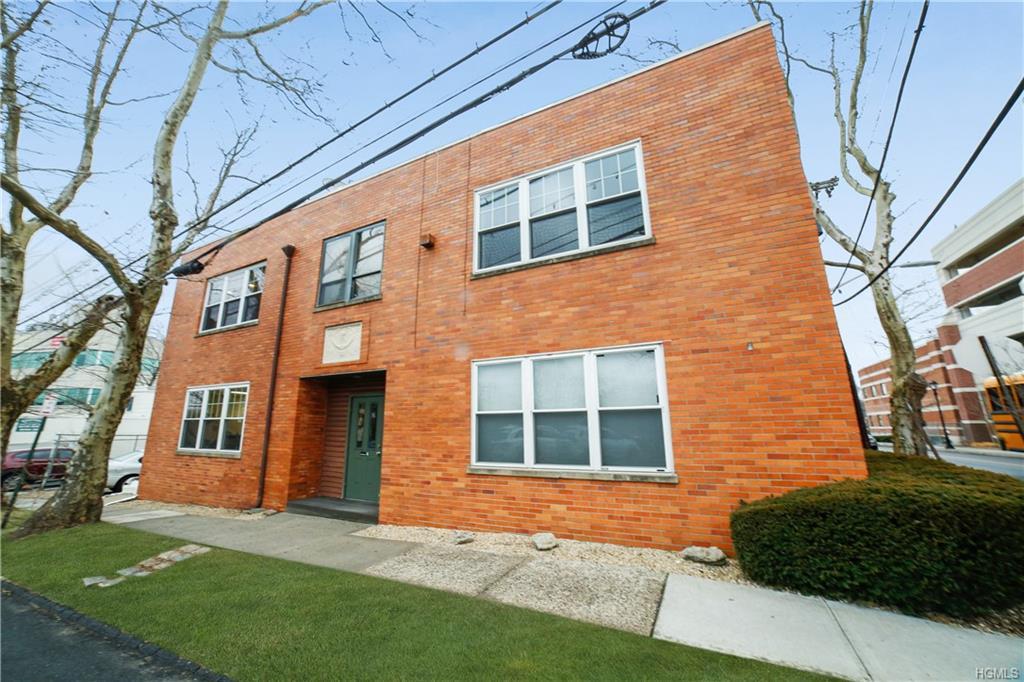 96 Haarlem Avenue - Photo 1