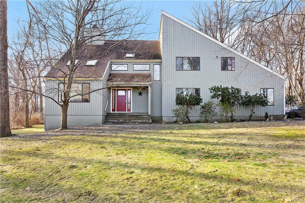 18 Quaker Hill Drive - Photo 1