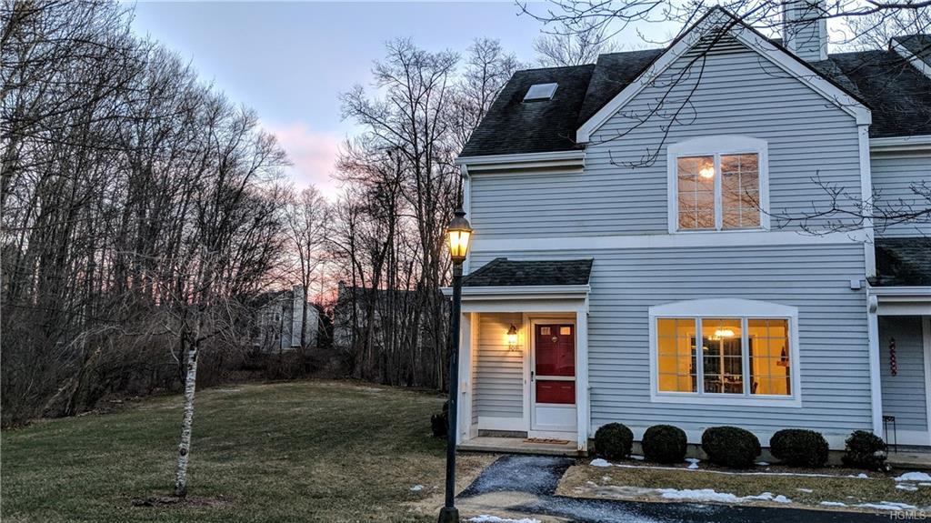 301 Chestnut Drive - Photo 1