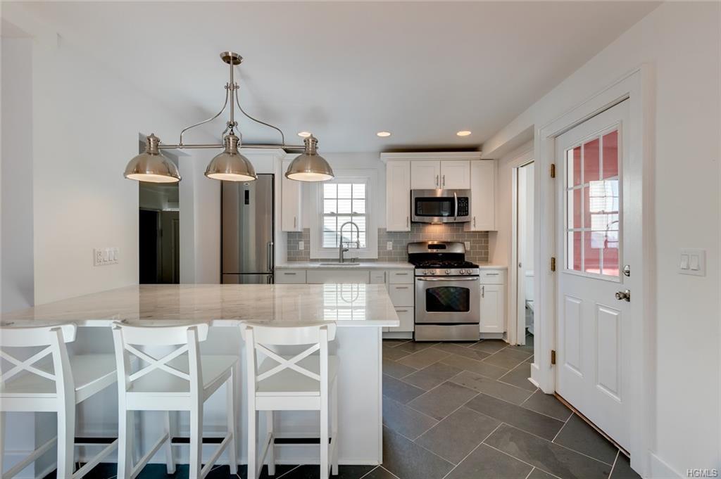 102 Potter Road - Photo 1