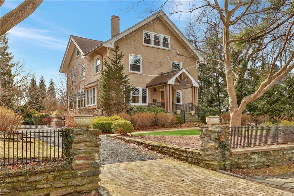 42 Edgewood Avenue - Photo 1