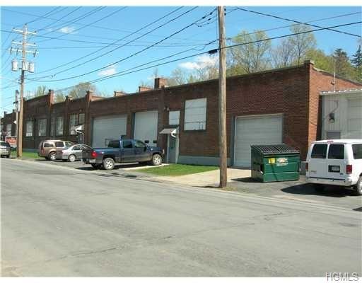 105 Sprague Avenue - Photo 1