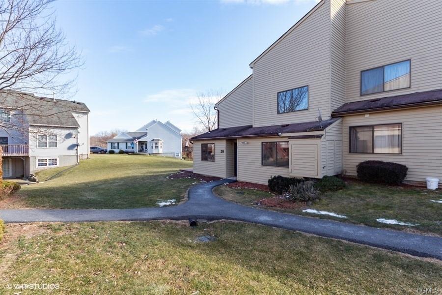 28 Sycamore Court - Photo 1