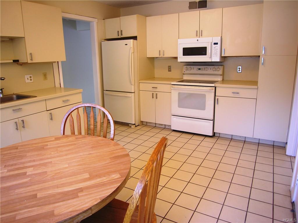 221 Heritage Hills - Photo 1