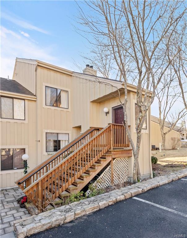 213 Lakeside Drive - Photo 1