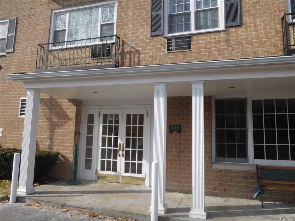 4 Consulate Drive - Photo 1