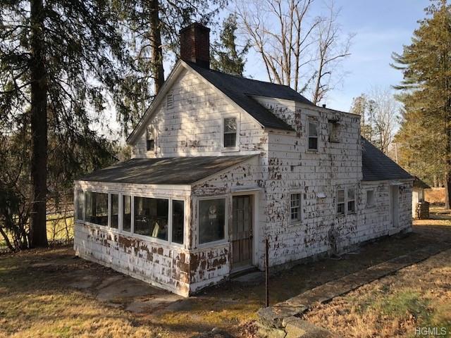 9 Indian Hill Road - Photo 1