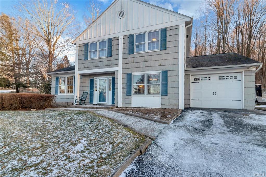 7 Pinegrove Drive - Photo 1