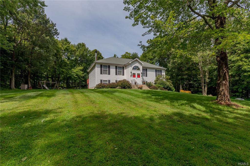 121 Oak Ridge Circle - Photo 1