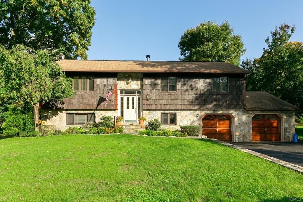 1386 Sunflower Drive - Photo 1