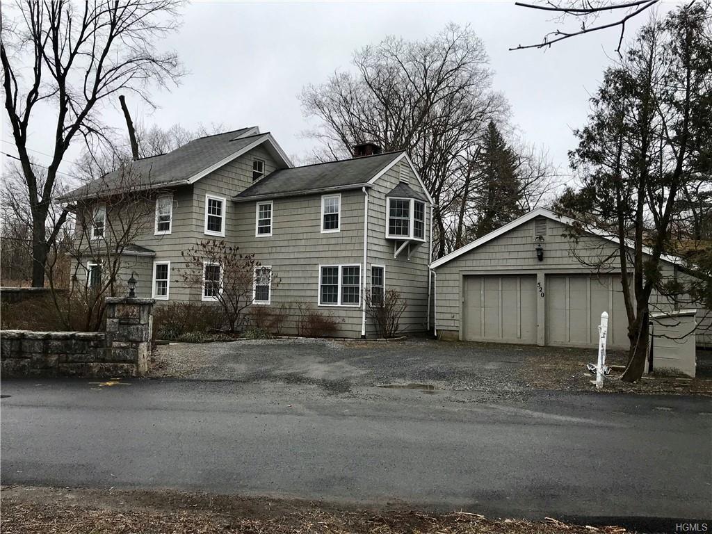 520 Barry Avenue - Photo 1