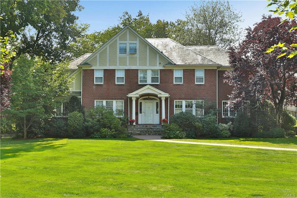 65 Trenor Drive - Photo 1