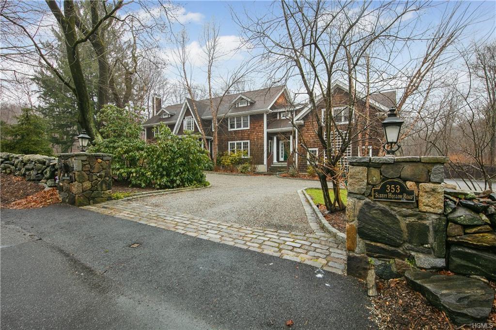 353 Sleepy Hollow Road - Photo 1