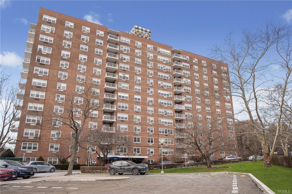 3935 Blackstone Avenue - Photo 1