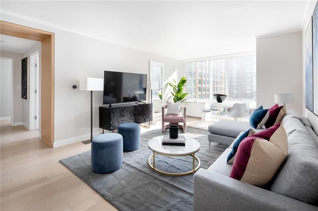 212 Warren Street - Photo 1