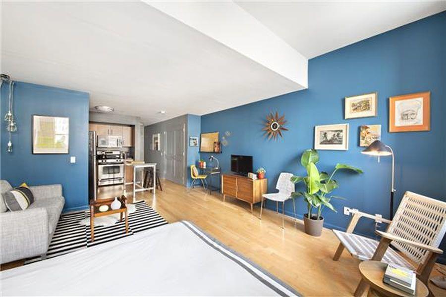 20 West Street - Photo 1