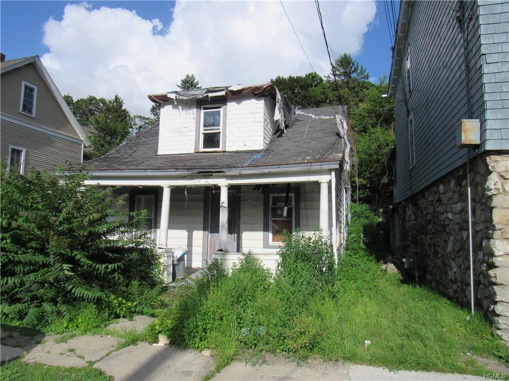 70 Fullerton Avenue - Photo 1