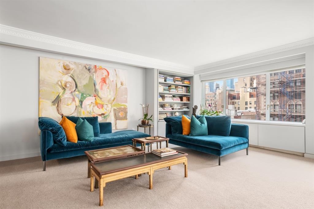 605 Park Avenue - Photo 1